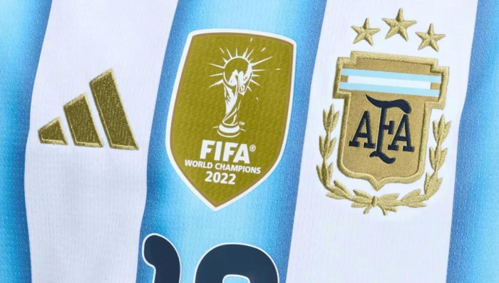 b体育电脑版下载-阿迪达斯领跑2026世界杯球衣供应，阿根廷主场球衣销量第一|美加墨世界杯|梅西|耐克|德国|美加_新浪体育_新浪新闻